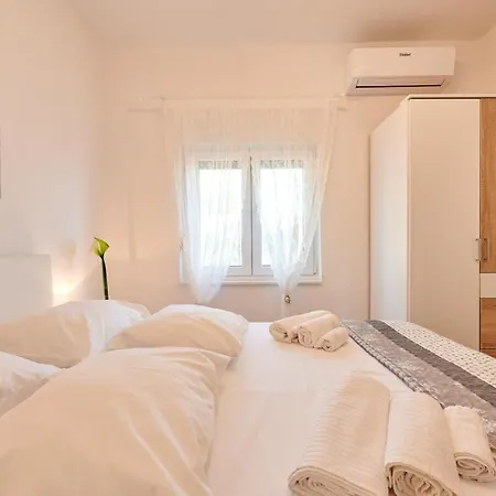 Vila Katja Kaštela